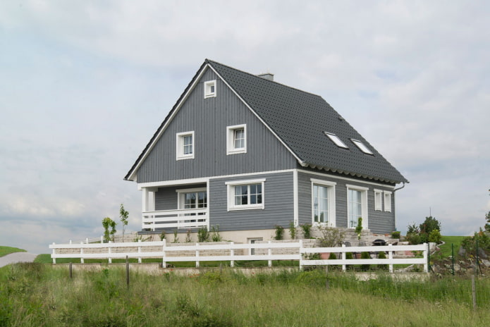 maison grise de style scandinave