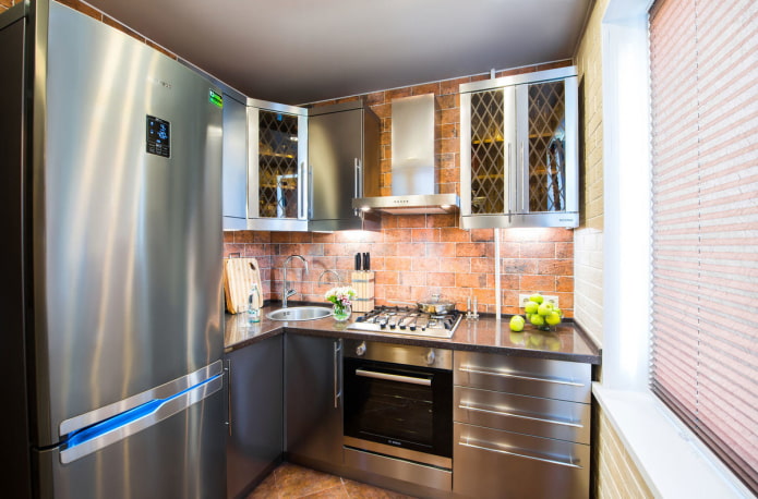 réfrigérateur dans la cuisine d'une superficie de 5 m²