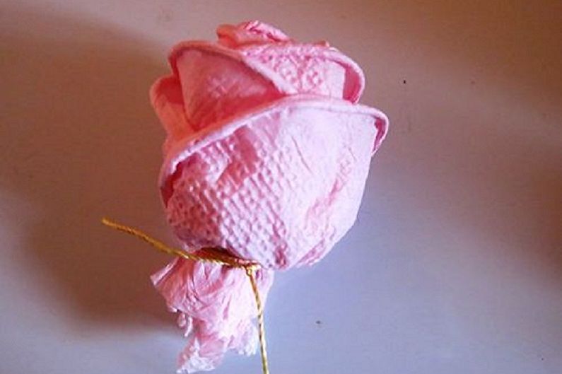 Fleurs de serviette DIY - Fleur rose délicate