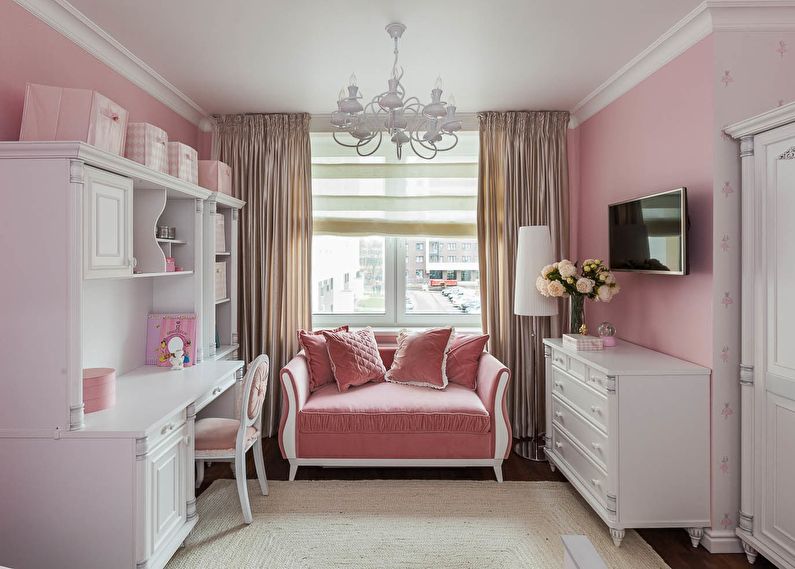 Petite chambre d'enfant en rose