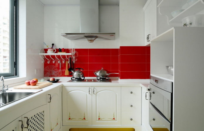 schéma de couleurs de la cuisine d'une superficie de 6 carrés