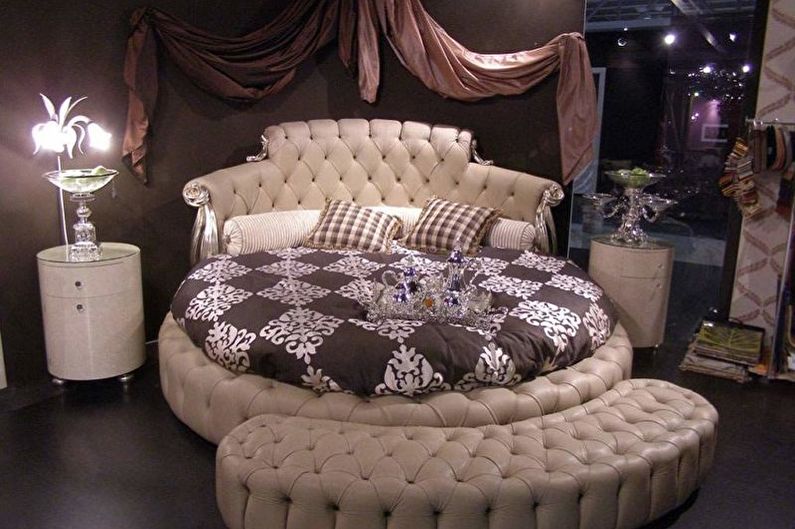 Types de lits ronds dans la chambre - Lit avec tête de lit et côtés