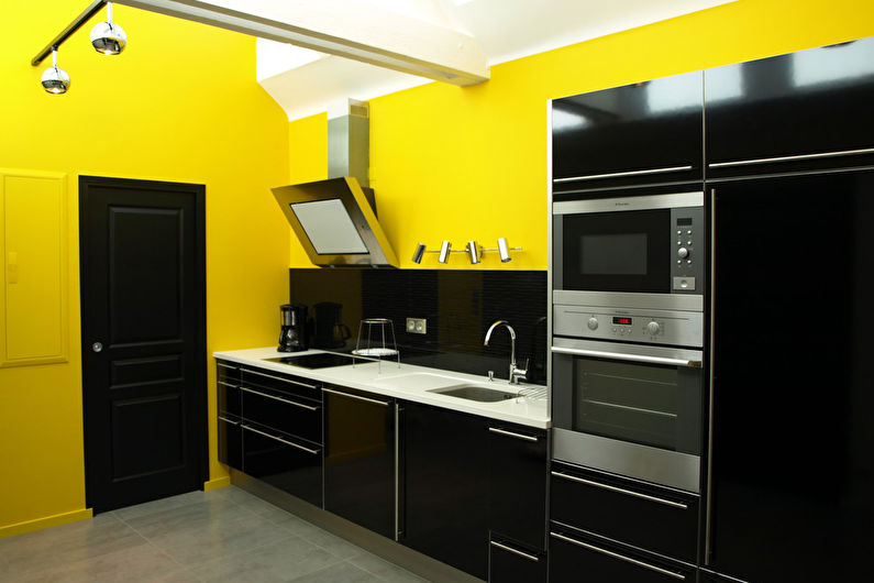 Cuisine jaune 20 m²  - Design d'intérieur