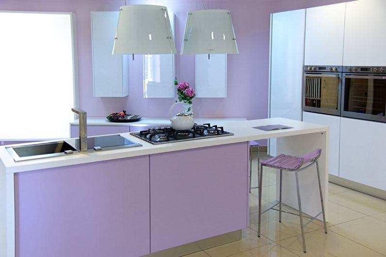Couleur lilas à l'intérieur de la cuisine - Conception photo