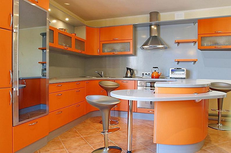 Cuisine orange 15 m²  - Design d'intérieur
