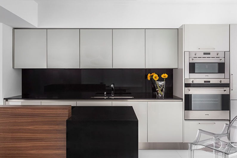 Conception de cuisine 8 m²  dans le style du minimalisme