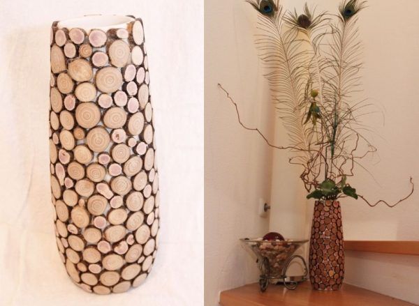 Un vase de sol ordinaire, recouvert de coupes uniformes de branches de différentes tailles