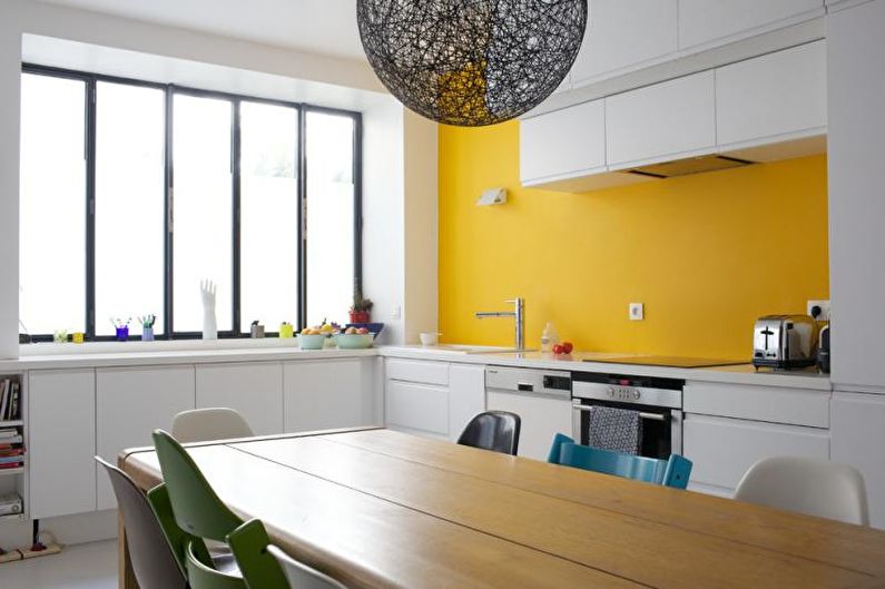 Cuisine jaune dans un style moderne - Design d'intérieur