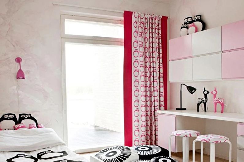 Chambre de bébé style scandinave rose - Design d'intérieur