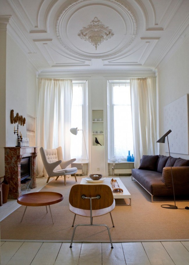 Moderne vous permet de combiner une variété de meubles dans un seul intérieur