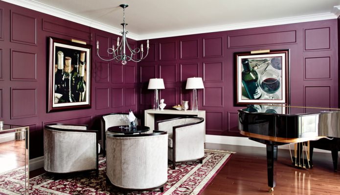 murs violets dans le salon