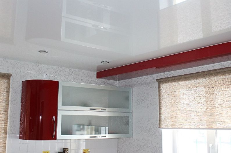 Conception de cuisine 4 m²  - Décoration de plafond