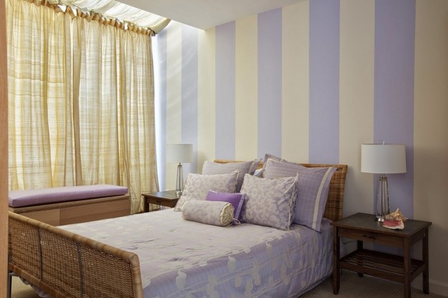 Chambre lilas et beige - un coin chaleureux et confortable pour se détendre
