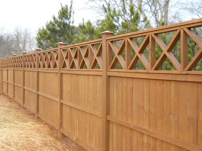 clôture élégante en bois