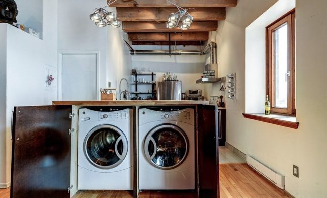 La machine à laver peut être installée dans un îlot de cuisine DIY