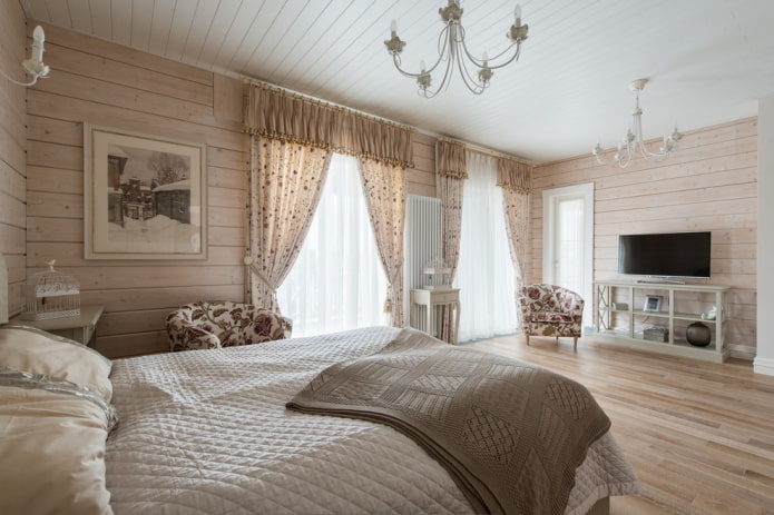rideaux dans la chambre dans le style provençal