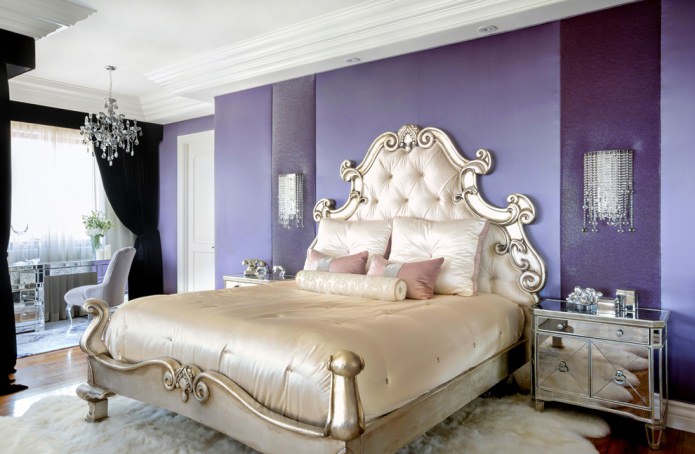 chambre violette dans un style classique