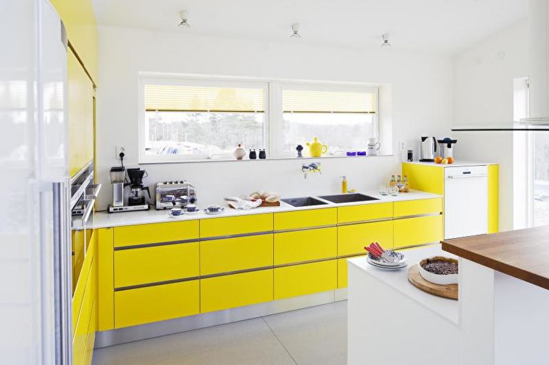 Cuisine jaune 14 m²  - Design d'intérieur