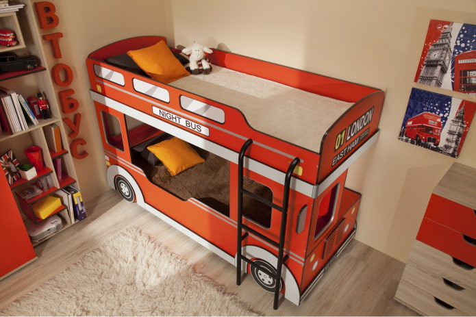 lits superposés-bus dans la crèche