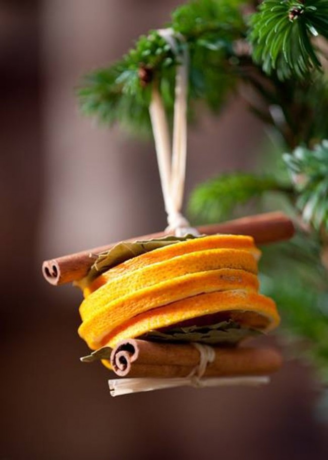 Décoration de Noël à partir de tranches d'orange séchées 